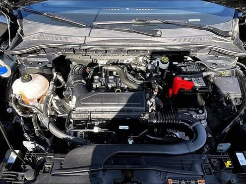 Used 2025 Ford Escape ST-Line image 9