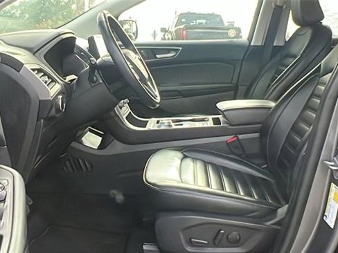 Certified 2024 Ford Edge SEL image 17