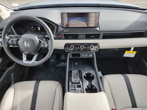 New 2026 Honda Pilot Touring image 11