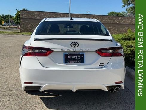 Used 2023 Toyota Camry SE w/ Convenience Package AWD/4WD image 4