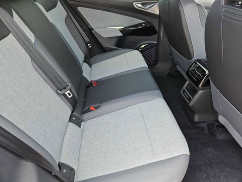 Used 2023 Volkswagen ID.4 Pro image 20