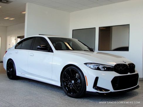Used 2023 BMW 330i Sedan w/ M Sport Package RWD image 33