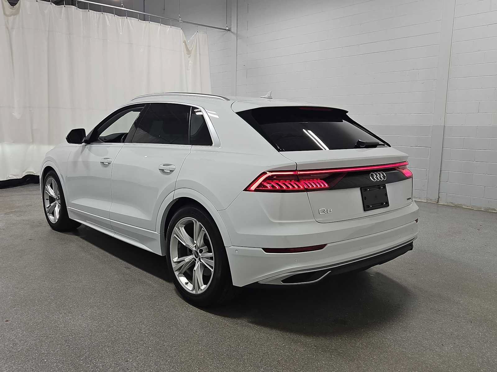 Used 2023 Audi Q8 Prestige AWD/4WD image 4