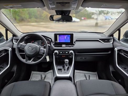 Used 2025 Toyota RAV4 LE image 20