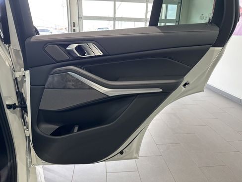 New 2026 BMW X5 xDrive40i image 54