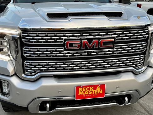 Used 2022 GMC Sierra 3500 Denali AWD/4WD image 28