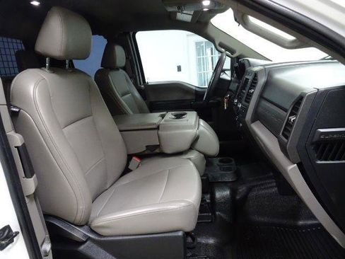 Used 2019 Ford F250 XL w/ Power Equipment Group RWD image 42