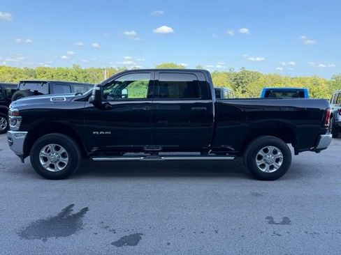Used 2026 RAM 2500 Big Horn AWD/4WD image 7