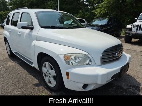 Used 2010 Chevrolet HHR LT FWD image 3