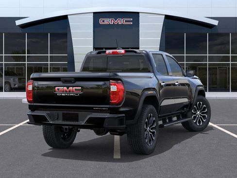 New 2026 GMC Canyon Denali image 32