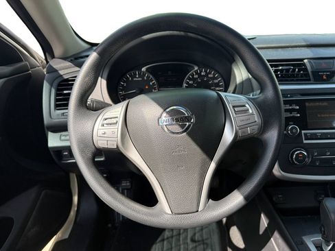 Used 2018 Nissan Altima 2.5 S w/ S Convenience Package FWD image 13