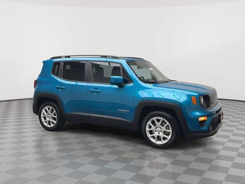 Used 2020 Jeep Renegade Latitude w/ Cold Weather Group FWD image 36
