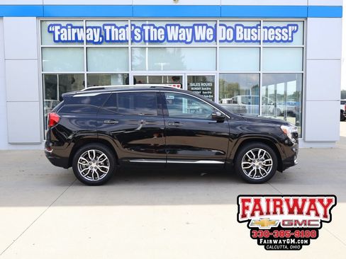 Used 2022 GMC Terrain Denali w/ LPO, Floor Liner Package AWD/4WD image 1
