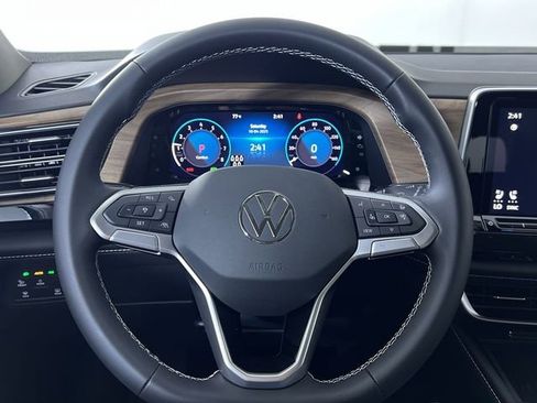 New 2026 Volkswagen Atlas SE image 14