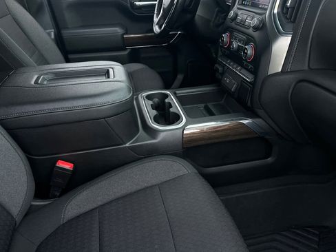 Used 2021 Chevrolet Silverado 1500 LT Trail Boss w/ Bed Protection Package image 16