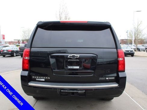 Used 2017 Chevrolet Suburban Premier image 8
