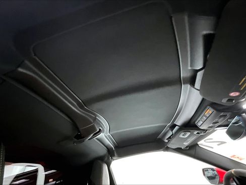 Used 2021 Chevrolet Corvette Stingray Preferred Cpe w/ Z51 Performance Package image 26