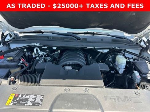 Used 2018 GMC Yukon SLT image 11