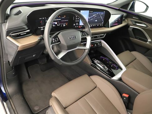 Certified 2025 Audi Q5 Prestige image 15