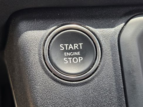 Used 2023 Land Rover Defender 110 S AWD/4WD image 19
