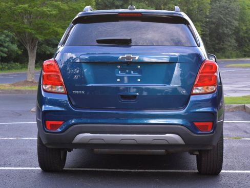 Used 2020 Chevrolet Trax LT FWD image 6