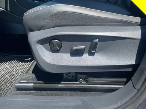 Certified 2023 Volkswagen Tiguan SE AWD/4WD image 19