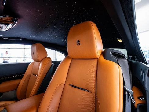 Used 2018 Rolls-Royce Wraith image 36