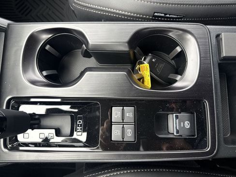 New 2026 Subaru Outback Limited XT w/ Premium/Limited Plus Package image 38