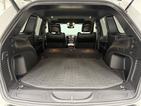 Used 2021 Jeep Grand Cherokee Limited image 28