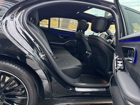 Certified 2025 Mercedes-Benz S 580 4MATIC Sedan image 21
