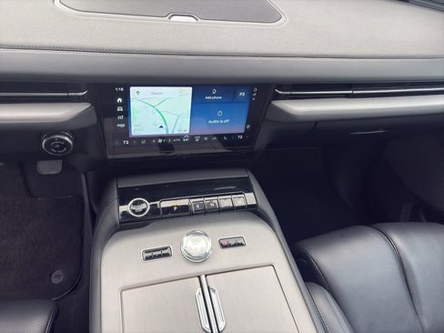 Used 2025 Lincoln Navigator L Reserve image 20