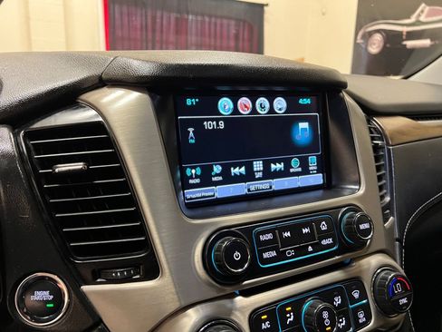 Used 2020 GMC Yukon XL Denali w/ Denali Premium Package RWD image 30