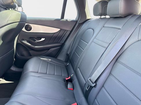 Used 2022 Mercedes-Benz GLC 300 image 13