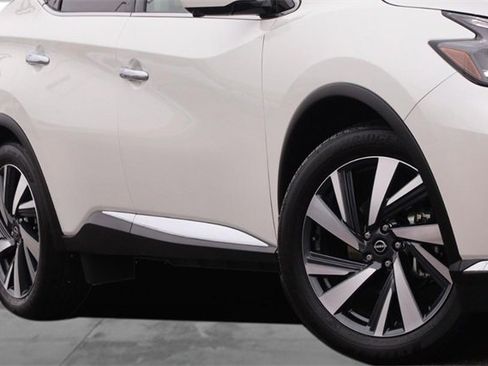 Certified 2024 Nissan Murano SL image 3