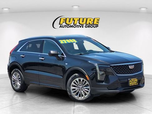 Used 2024 Cadillac XT4 Premium Luxury FWD image 1