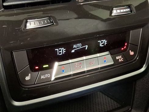 Used 2027 BMW X7 xDrive40i w/ M Sport Package AWD/4WD image 15