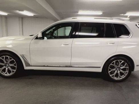 Used 2022 BMW X7 xDrive40i w/ Premium Package AWD/4WD image 5