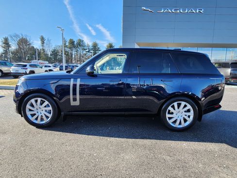 Used 2023 Land Rover Range Rover SE image 5