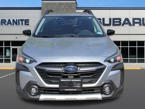 Certified 2025 Subaru Outback Limited AWD/4WD image 5