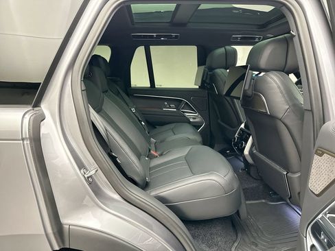 Certified 2025 Land Rover Range Rover Autobiography AWD/4WD image 12