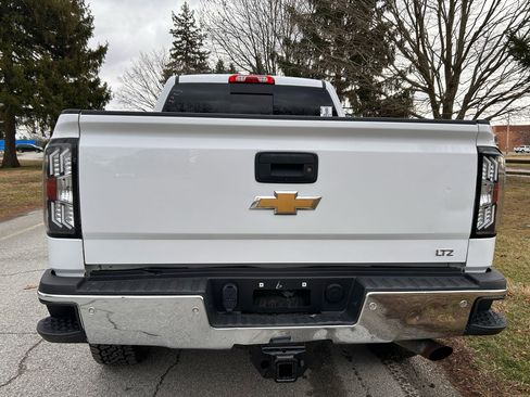 Used 2017 Chevrolet Silverado 2500 LTZ image 4