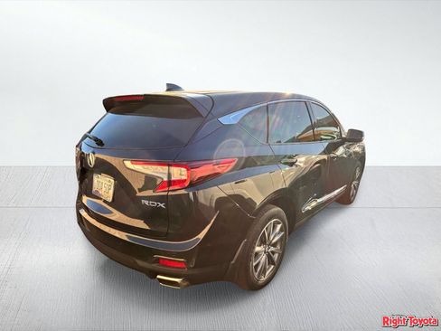 Used 2023 Acura RDX FWD w/ Technology Package image 4