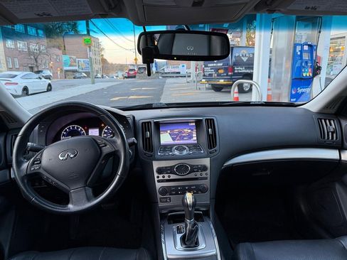 Used 2013 INFINITI G37 x w/ Premium Pkg image 24