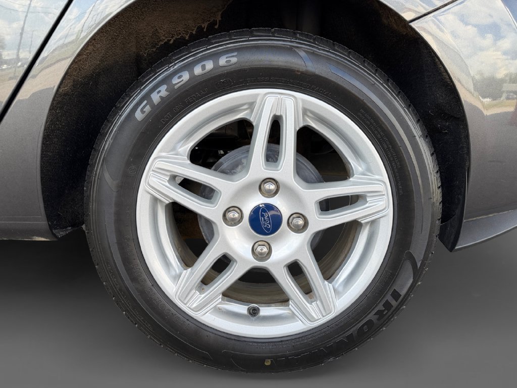 Used 2018 Ford Fiesta SE w/ Cold Weather Package FWD image 10
