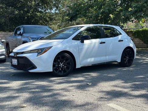 Used 2021 Toyota Corolla SE FWD image 1