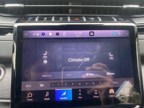 Used 2024 Jeep Grand Cherokee Limited 4xe image 25