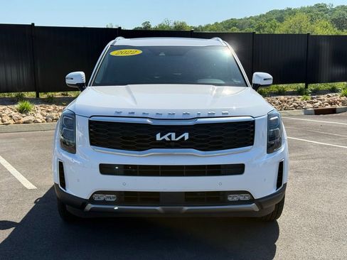 Used 2022 Kia Telluride SX w/ Towing Package FWD image 2