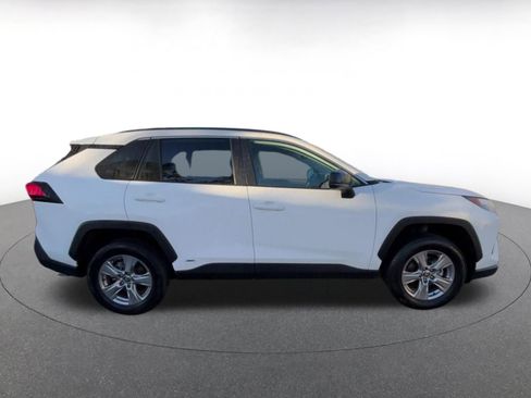 Used 2025 Toyota RAV4 LE image 16