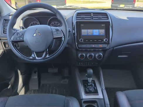Used 2022 Mitsubishi Outlander Sport SE AWD/4WD image 19