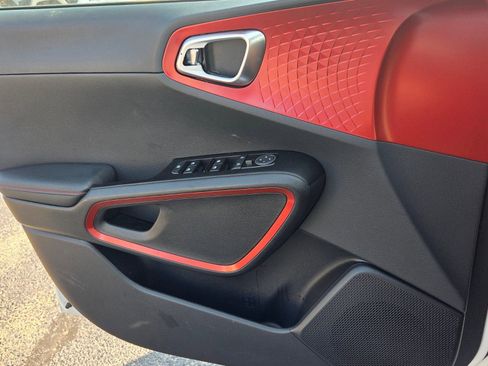 Used 2024 Kia Soul GT-Line image 31